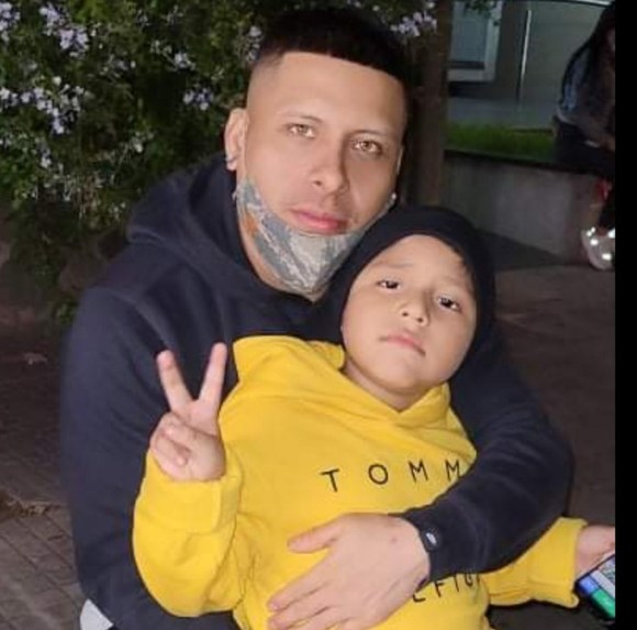 Meet your Posher, Martín saavetuxoque - Picture 1 of 1